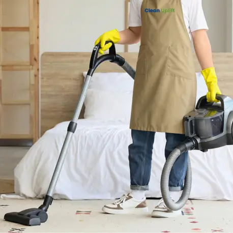 CleanUpliftCompanyWorkerApron