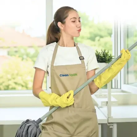 CleanUpliftCompanyWorker